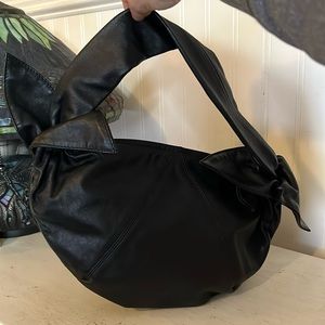 Tosca Blu black leather abstract shoulder bag